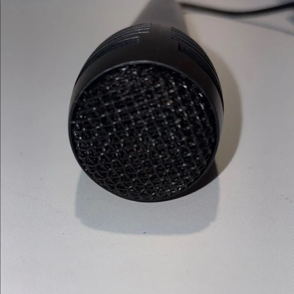 Black Portable Audio Microphone - Picture 5 of 8